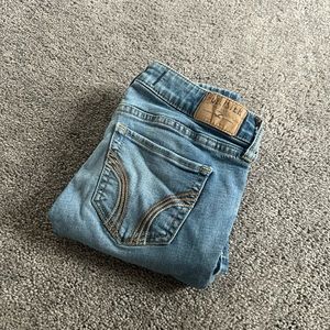 Hollister jeans size 5